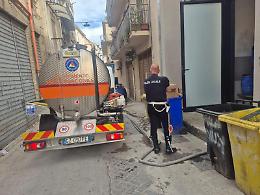 Agrigento: autobotti scortate e il procuratore difende le nuove regole: &laquo;Il servizio va gestito nel rispetto della legge&raquo;