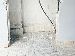 Carini, ascensori rotti e blatte nei palazzi: per trenta famiglie un&rsquo;odissea di 11 anni nel complesso di case popolari