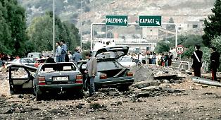 La strage di Capaci: il boato che cambi&ograve; l'Italia e i misteri dopo 34 anni