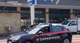 Sorpreso con targa coperta e cavi rubati: ladro di rame in trasferta beccato un carico di "oro rosso"
