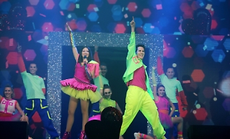 I "Me contro te" si sposano. E il matrimonio lo pagano i fan