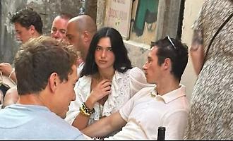 Dua Lipa a Palermo con Donatella Versace: prove per il matrimonio
