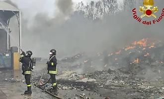Incendio a Campofelice, per due giorni limiti di diossina sforati per sette volte