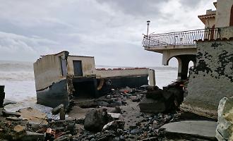 Polizze catastrofi naturali, scade domani l'obbligo per le piccole imprese: a Palermo costi 4 volti superiori a Milano