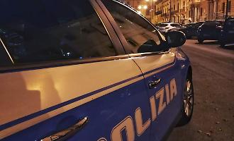 Fuga spericolata a bordo di una 500 rubata, uomo preso e arrestato dopo un inseguimento