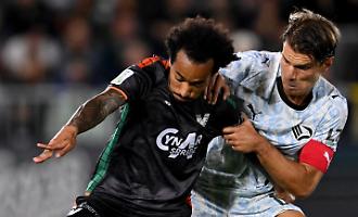 Il Palermo spaventa il Venezia, ma poi finisce la benzina: ora testa ai play off