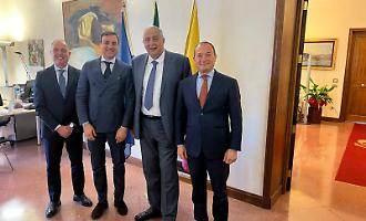 Antonio Rini giura come assessore alla Cultura a Palermo, avvicendamento tra meloniani in giunta