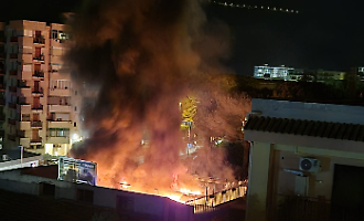 Palermo, un altro incendio alla Sicily by car: brucia il parcheggio all'aperto di via San Lorenzo. Luned&igrave; Piantedosi in citt&agrave;