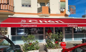 Notte di terrore allo Zen: trenta colpi a raffica al Bar Cheri, terzo attentato