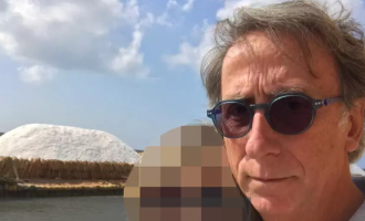 Omicidio a Palermo, le urla disperate della moglie: "Aiuto, me lo stanno ammazzando"