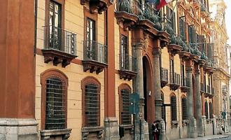 &ldquo;Mance&rdquo; agli enti, l'opposizione attacca. Il sindaco: &laquo;Tutto regolare&raquo;