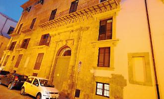 Palermo, i climatizzatori vanno in tilt per un guasto tecnico: smart working per oltre 200 dipendenti del Comune
