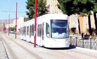 &laquo;Troppe spese, compriamo meno tram&raquo;: Palermo, il pasticcio dei lavori e lo scontro sulla nuova tratta C