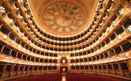 Direttore d'orchestra nei file Epstein, il teatro Massimo di Palermo gli nega il contratto
