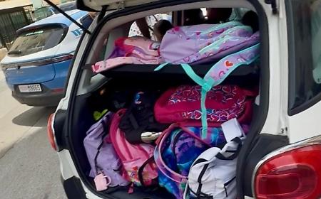 Quattordici bambini stipati in una Fiat 500L: scoperto a Palermo lo &laquo;scuolabus&raquo; abusivo