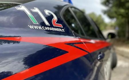 Furti con esplosivo agli sportelli bancomat, rapine, droga e armi: sgominata banda di sette persone
