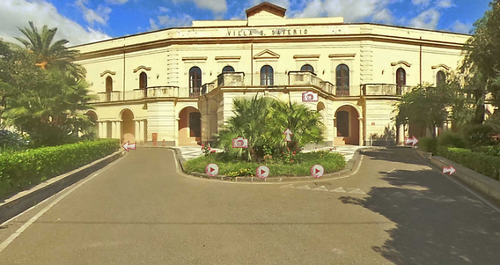 Scuola Superiore di Catania, ventuno fra ex allievi ed ex docenti contestano l'intitolazione a Sant'Agata: laicit&agrave; e trasparenza in gioco