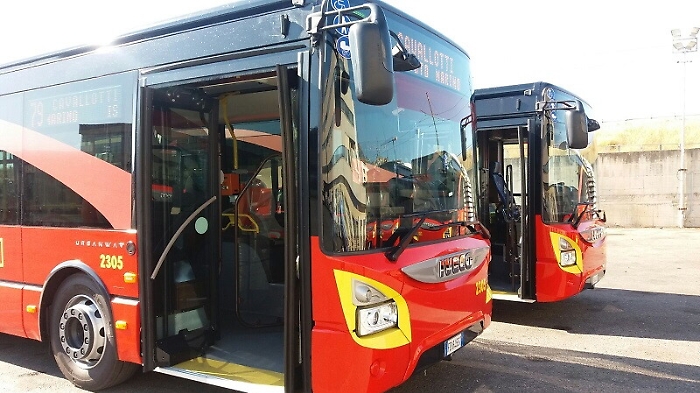 Messina, sindacati denunciano: &laquo;Focolaio covid all'Atm. Si cambi management&raquo;