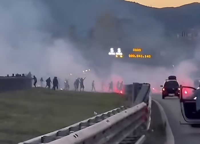 Catania, scontro tra ultras vicino Salerno dopo la trasferta a Giugliano