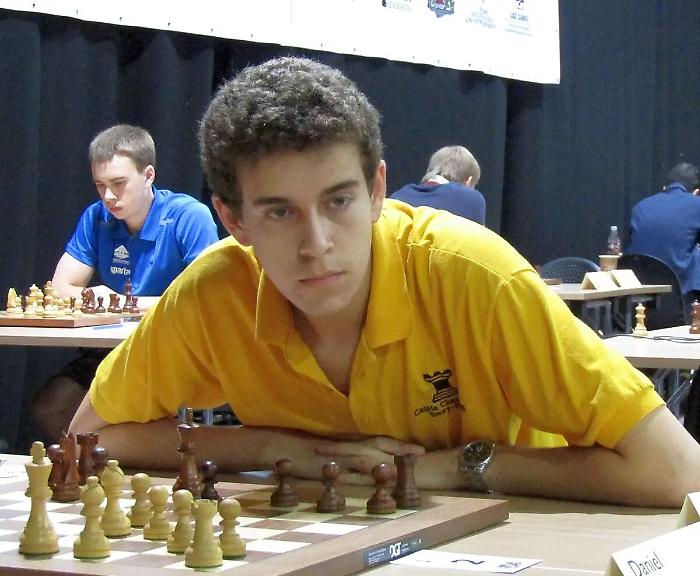 Scacchi, la morte del granmaestro Daniel Naroditsky a soli 29 anni: mistero sulle cause del decesso  