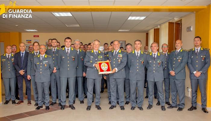 Caltanissetta, Visita del generale di Corpo d'Armata Magliocco al Comando provinciale