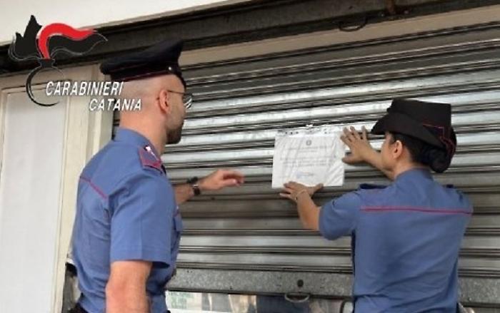 Bar e centro scommesse chiuso per 10 giorni a Riposto: frequentato da pregiudicati e teatro di un accoltellamento