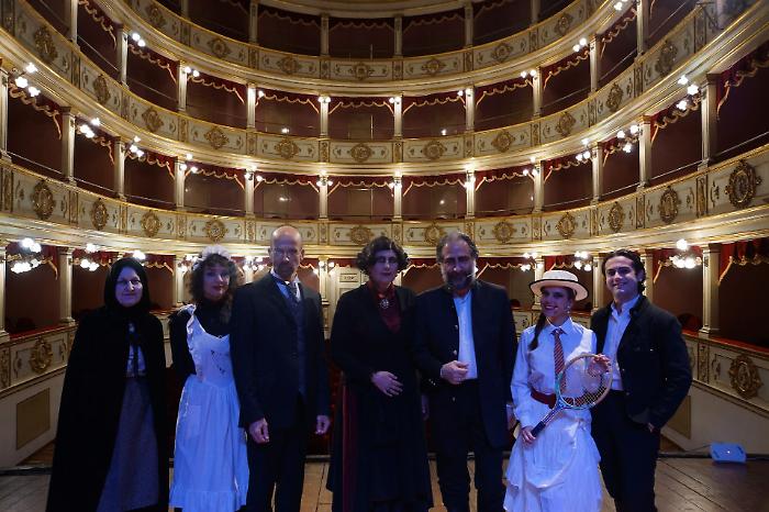 Vittoria, la compagnia Godot ha portato in scena Danza macabra: un grande successo
