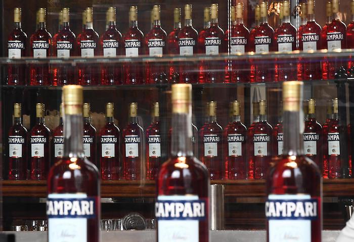 Sequestrati 1,2 miliardi di euro alla holding che detiene la maggioranza azionaria della Campari