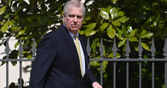 Per Andrea pacchetto da sei cifre e rendita di circa 20.000 sterline per la nuova vita da privato