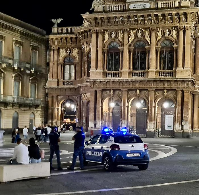 Controlli interforze a Catania: movida sotto controllo, 317 persone identificate e sei parcheggiatori abusivi sanzionati