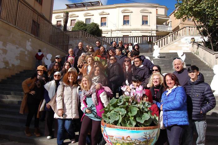 La Scalinata degli Artisti: Caltanissetta riscopre bellezza e comunità
