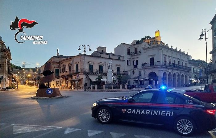 Modica, giovane 25enne trovato in possesso di una ingente quantit&agrave; di hashish