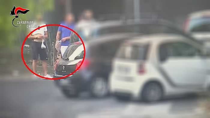 Catania, "l'angolo" della droga di via Capo Passero: lo spaccio organizzato in cui nulla è lasciato al caso
