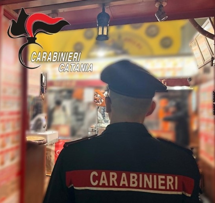 A Catania il ristorante etnico da incubo: sporcizia, polvere e superfici mai pulite 