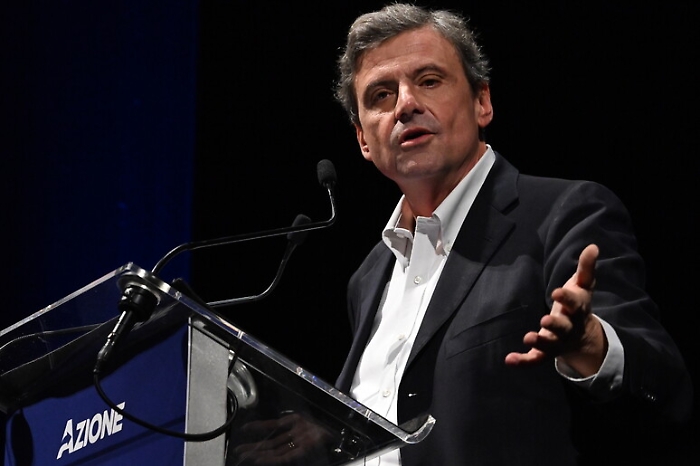 Calenda e le accuse a Lega e M5S: &laquo;In Italia ci sono partiti finanziati dalla Russia di Putin&raquo;