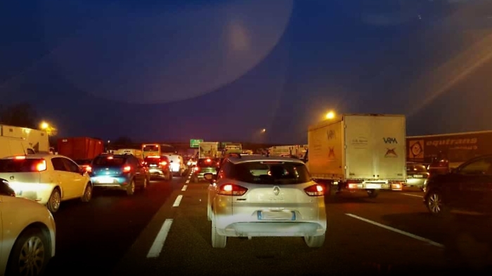 Code chilometriche nel pomeriggio sulla Tangenziale di Catania: cinque mezzi coinvolti in un incidente