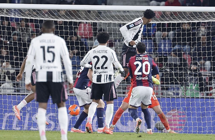 Juventus, vittoria pesante al Dall&rsquo;Ara: Cabal firma il successo contro il Bologna