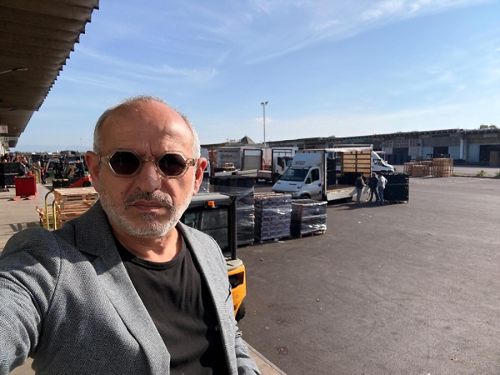 "Alcuni box del mercato ortofrutticolo di Vittoria sono senz'acqua, cos&igrave; non va"