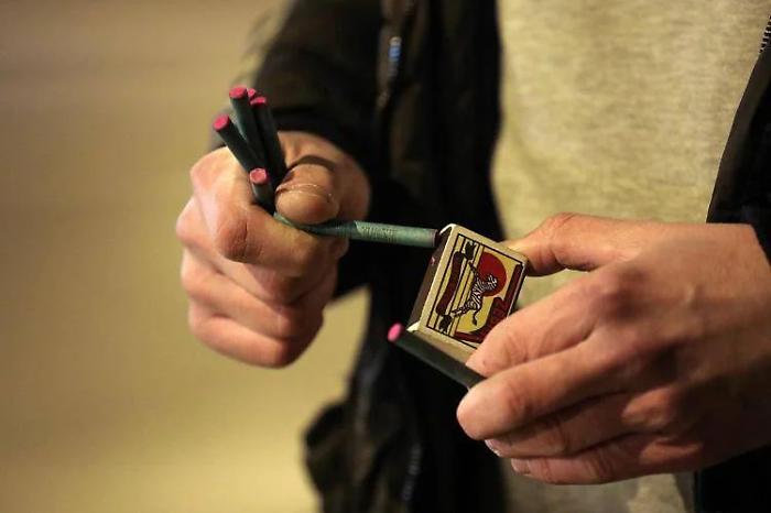 Allarme botti di Capodanno, &laquo;Bastano solo 20 secondi per perdere una mano o un occhio&raquo;