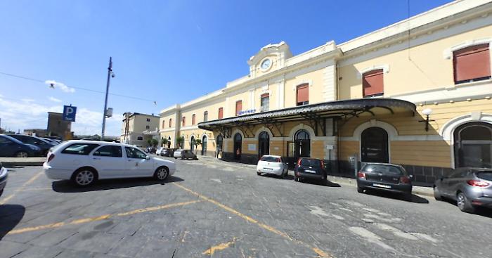 Siracusa, avevano il monopolio della droga della piazza di spaccio vicina alla Stazione: altri sei arresti