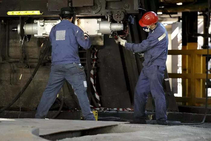 Tragedia nello stabilimento ex Ilva di Taranto: operaio muore precipitando dall'acciaieria 2