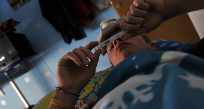 Influenza 2026, la salita finale: picco a breve e una coda che potrebbe sorprenderci