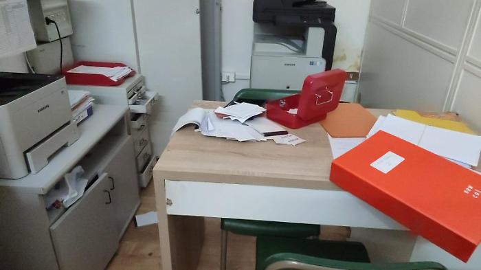 Ennesimo raid in un asilo, colpo nella notte in via Arcoleo