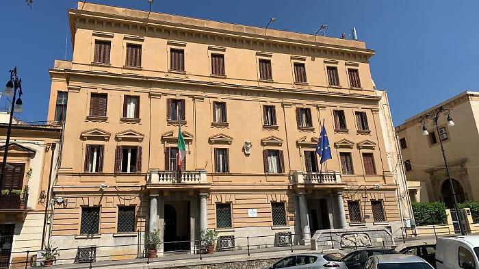 Il turno di lavoro e l'attacco di febbre alta: lutto nella questura di Palermo, muore a 36 anni un vice ispettore di Polizia