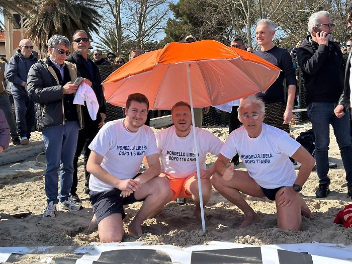La Vardera, Giletti e Hallissey a Mondello: "Il giorno della liberazione da Italo Belga, ora responsabilit&agrave;"
