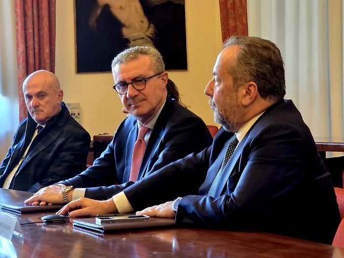  La Prefettura sigla protocollo di legalit&agrave; con la Struttura commissariale per la depurazione