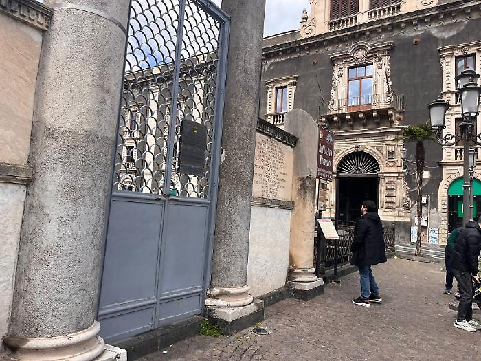 Cambia la gestione della biglietteria e l'Anfiteatro romano di Catania resta chiuso: &laquo;Ne approfittiamo per manutenzioni&raquo;