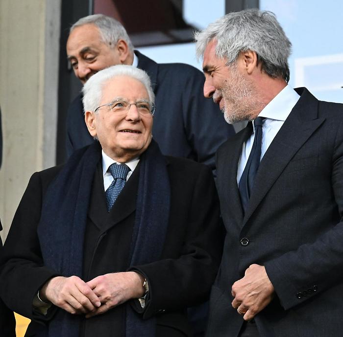 Mattarella al Barbera, Palermo ritrova il suo tifoso pi&ugrave; illustre: Pasqua di calcio, applausi e un segnale forte alla corsa rosanero