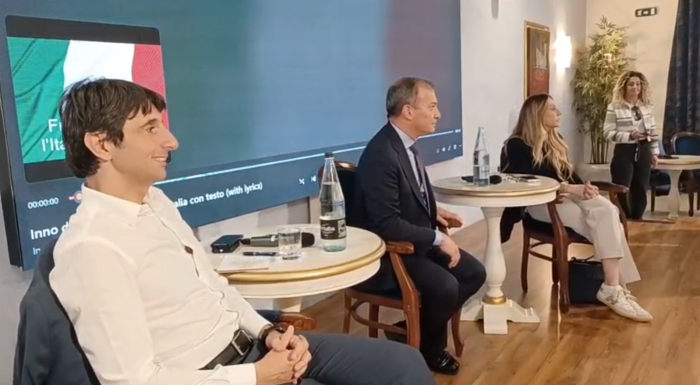 L'assemblea di Fratelli d'Italia in Sicilia, oltre 400 davanti ai big Donzelli e Meloni tra questione morale e rimpasto