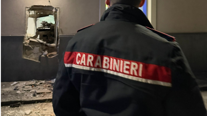 Nuovo assalto con la tecnica della "marmotta": inagibile l'ufficio postale di Aci Castello 